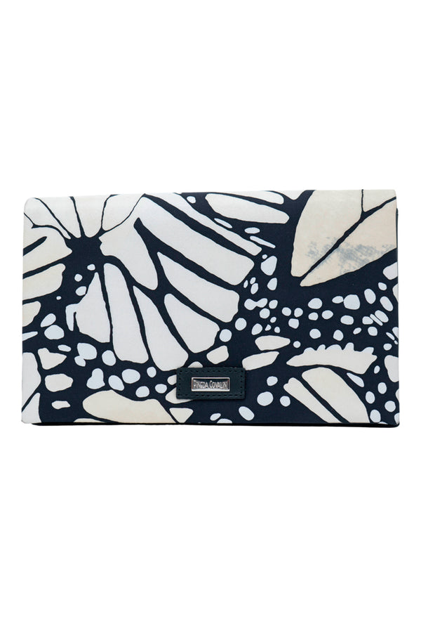 MACRO BUTTERFLY CLUTCH WITH REMOVABLE CHAIN